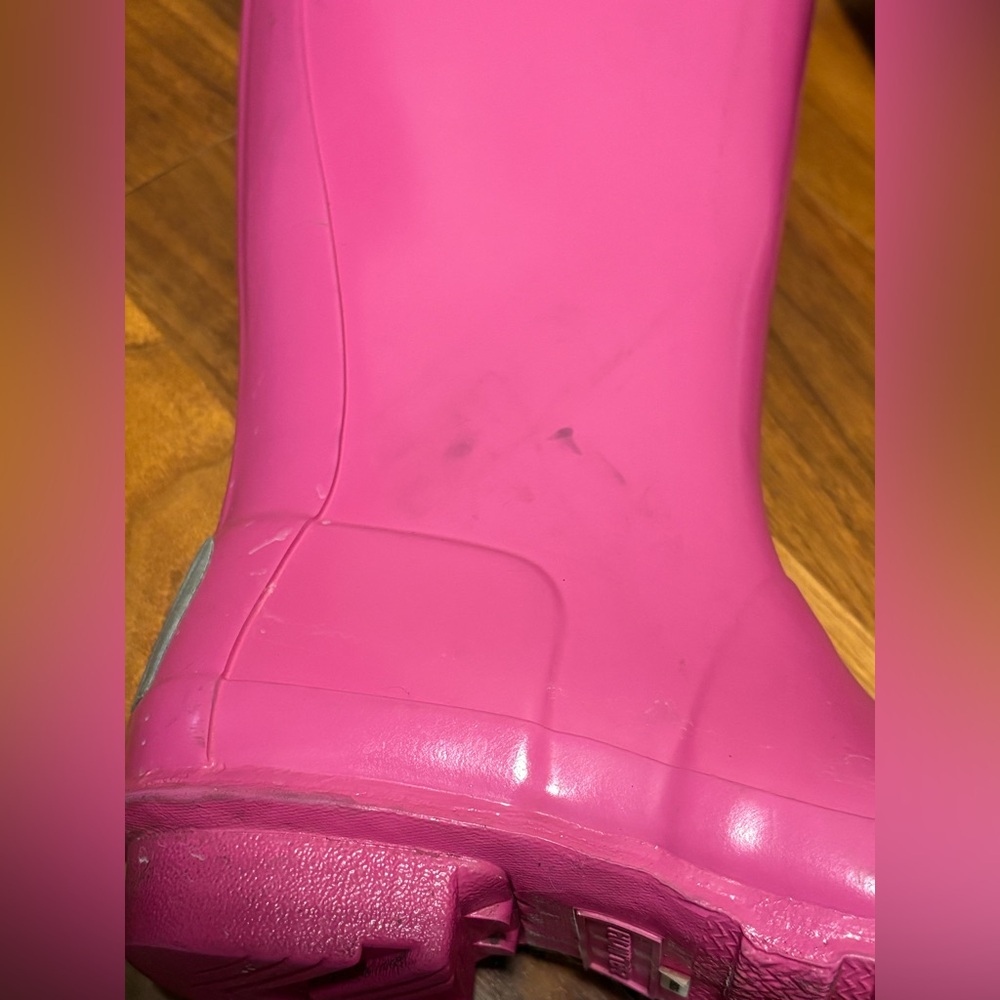 Hunter Classic sz 13 UK 32 pink gloss kids rain boots, great pre owned condition - Picture 8 of 17